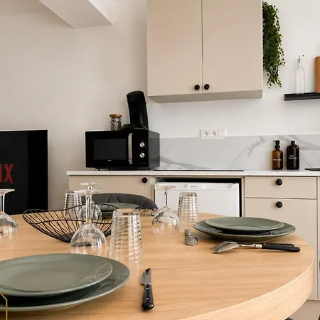 L'echappee Du Canal Apartman *